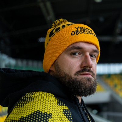 CZAPKA POMPON YELLOW OBSESSION